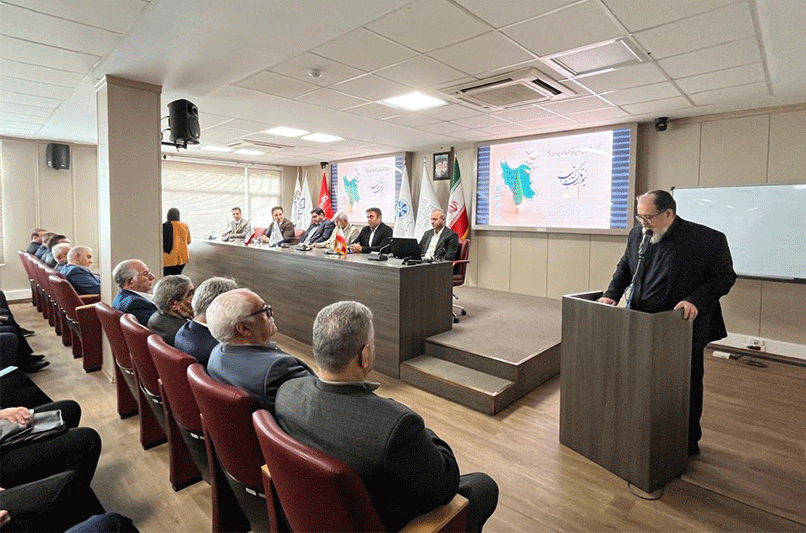 به پاس 50 سال تلاش و هم‌زمان با سی‌وسومین هفته کتاب